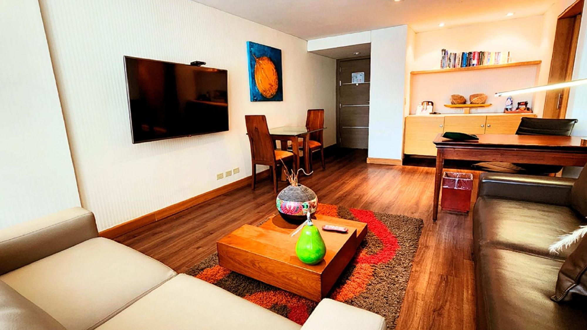 Bogota Plaza Hotel Экстерьер фото A living room