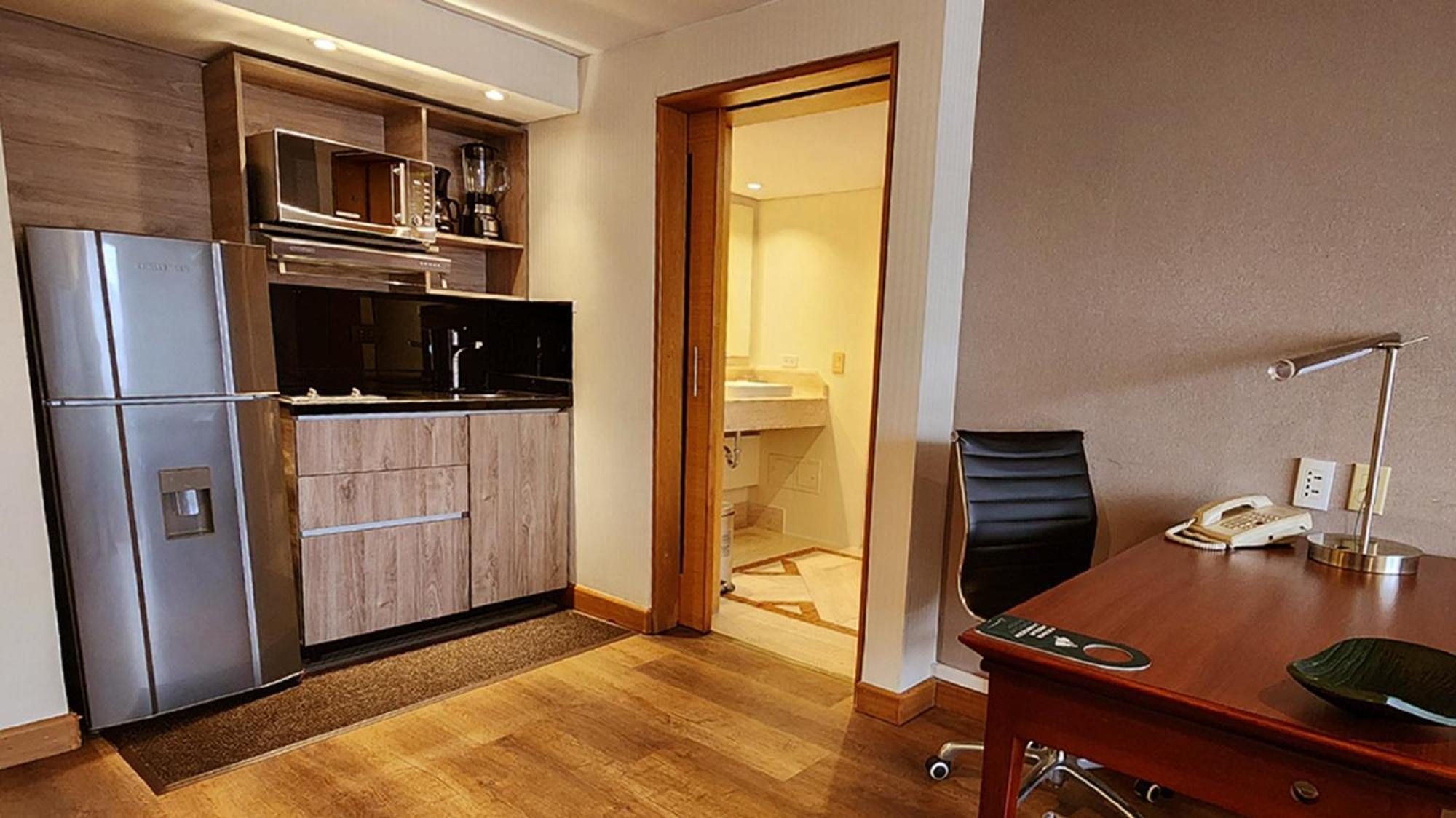 Bogota Plaza Hotel Экстерьер фото A typical studio apartment