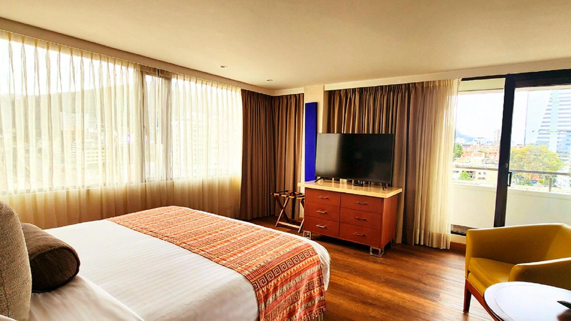 Bogota Plaza Hotel Экстерьер фото A bedroom at the hotel